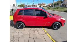 FORD - FIESTA - 2010/2011 - Vermelha - R$ 28.900,00