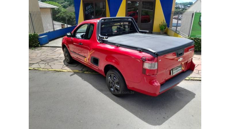 CHEVROLET - MONTANA - 2012/2013 - Vermelha - R$ 41.500,00
