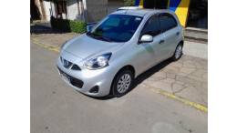 NISSAN - MARCH - 2014/2015 - Prata - R$ 36.900,00