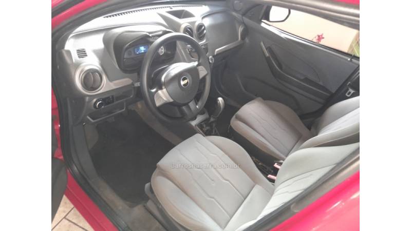 CHEVROLET - MONTANA - 2012/2013 - Vermelha - R$ 41.500,00