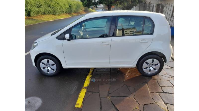 VOLKSWAGEN - UP - 2016/2016 - Branca - R$ 42.900,00