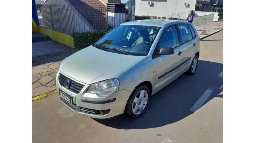 VOLKSWAGEN - POLO - 2007/2008 - Verde - R$ 37.000,00
