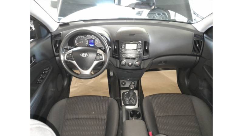 HYUNDAI - I30 - 2011/2012 - Preta - R$ 48.000,00