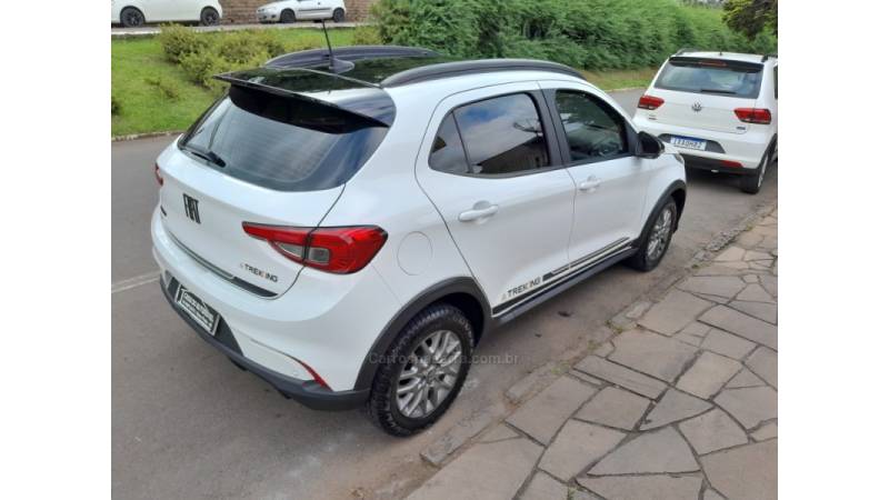 FIAT - ARGO - 2019/2020 - Branca - R$ 67.900,00