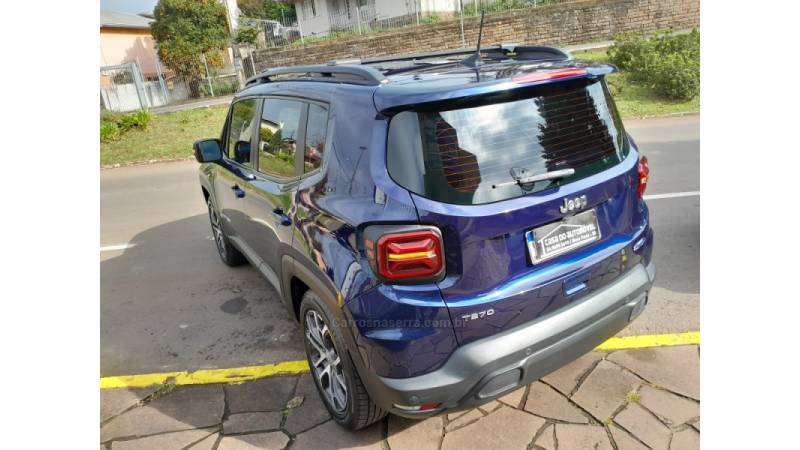 JEEP - RENEGADE - 2022/2022 - Azul - R$ 107.900,00