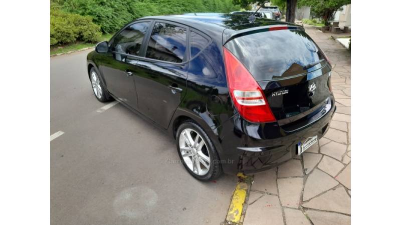 HYUNDAI - I30 - 2011/2012 - Preta - R$ 48.000,00
