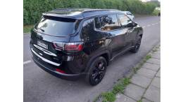 JEEP - COMPASS - 2022/2022 - Preta - R$ 125.000,00