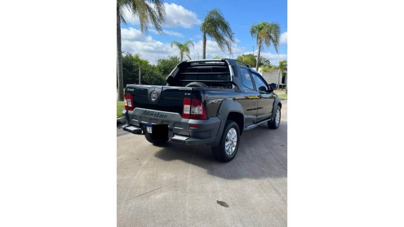 FIAT - STRADA - 2013/2013 - Preta - R$ 56.900,00