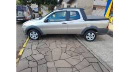 FIAT - STRADA - 2011/2012 - Bege - R$ 51.900,00