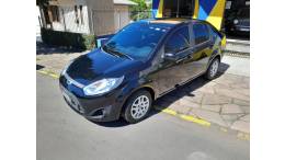 FORD - FIESTA - 2013/2014 - Preta - R$ 37.500,00