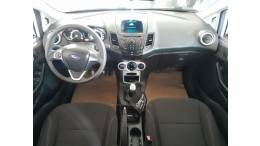 FORD - FIESTA - 2015/2016 - Branca - R$ 48.900,00