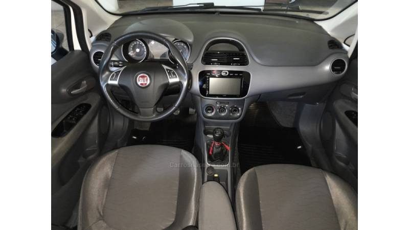 FIAT - PUNTO - 2016/2017 - Branca - R$ 57.500,00