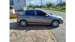 CHEVROLET - ASTRA - 2010/2011 - Cinza - R$ 36.000,00