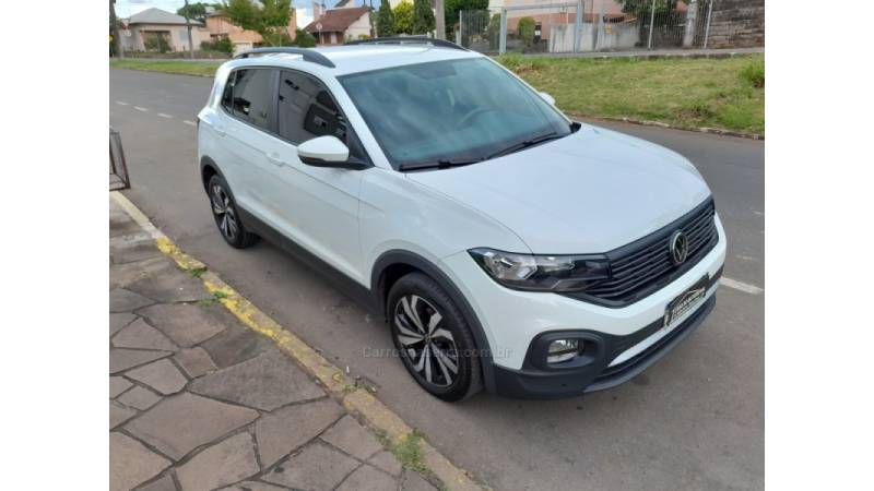 VOLKSWAGEN - T-CROSS - 2022/2023 - Branca - R$ 101.900,00