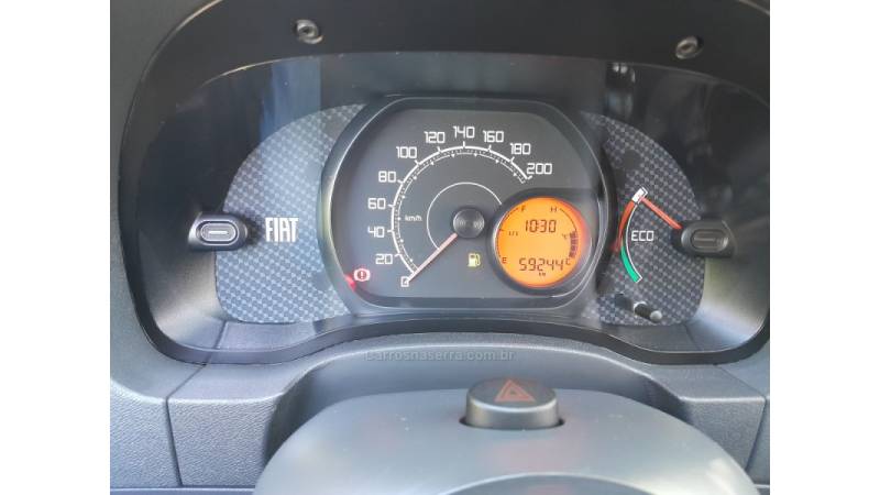 FIAT - PALIO - 2015/2016 - Branca - R$ 33.500,00