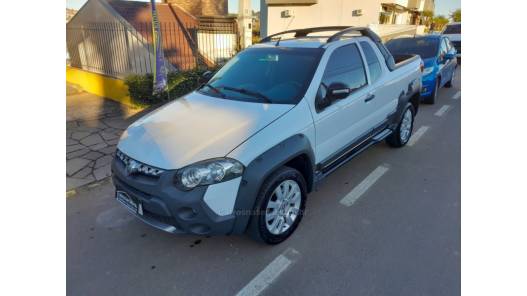 FIAT - STRADA - 2013/2014 - Branca - R$ 58.900,00
