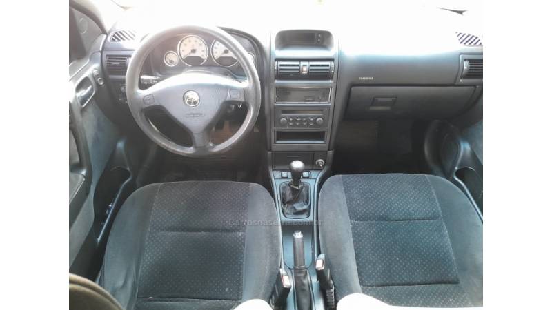 CHEVROLET - ASTRA - 2010/2011 - Cinza - R$ 36.000,00