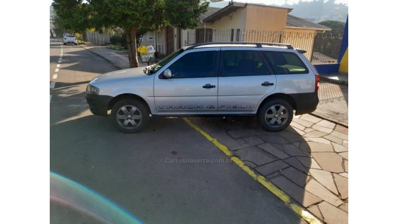 VOLKSWAGEN - PARATI - 2006/2007 - Prata - R$ 35.000,00