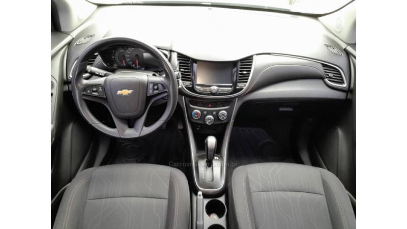 CHEVROLET - TRACKER - 2018/2018 - Prata - R$ 80.000,00