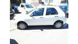 FIAT - PALIO - 2015/2016 - Branca - R$ 33.500,00