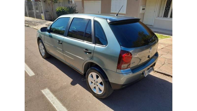 VOLKSWAGEN - GOL - 2008/2009 - Verde - R$ 31.900,00