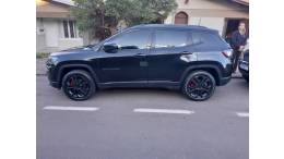 JEEP - COMPASS - 2022/2022 - Preta - R$ 125.000,00