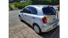 NISSAN - MARCH - 2014/2015 - Prata - R$ 36.900,00