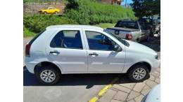 FIAT - PALIO - 2015/2016 - Branca - R$ 33.500,00