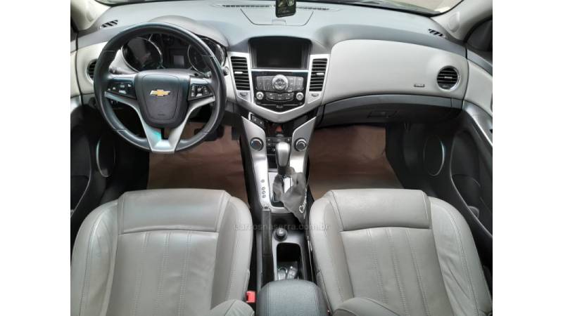 CHEVROLET - CRUZE - 2013/2014 - Verde - R$ 63.900,00